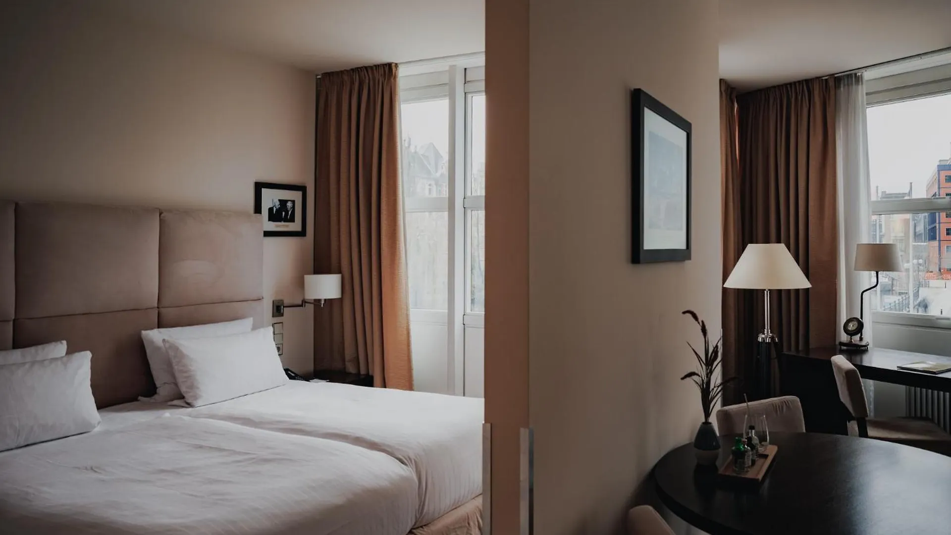 Abion Villa Suites contacts